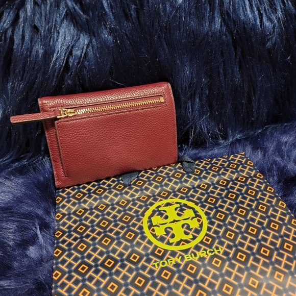 Tory Burch Burgandy Ladies Wallet - Picture 3 of 6